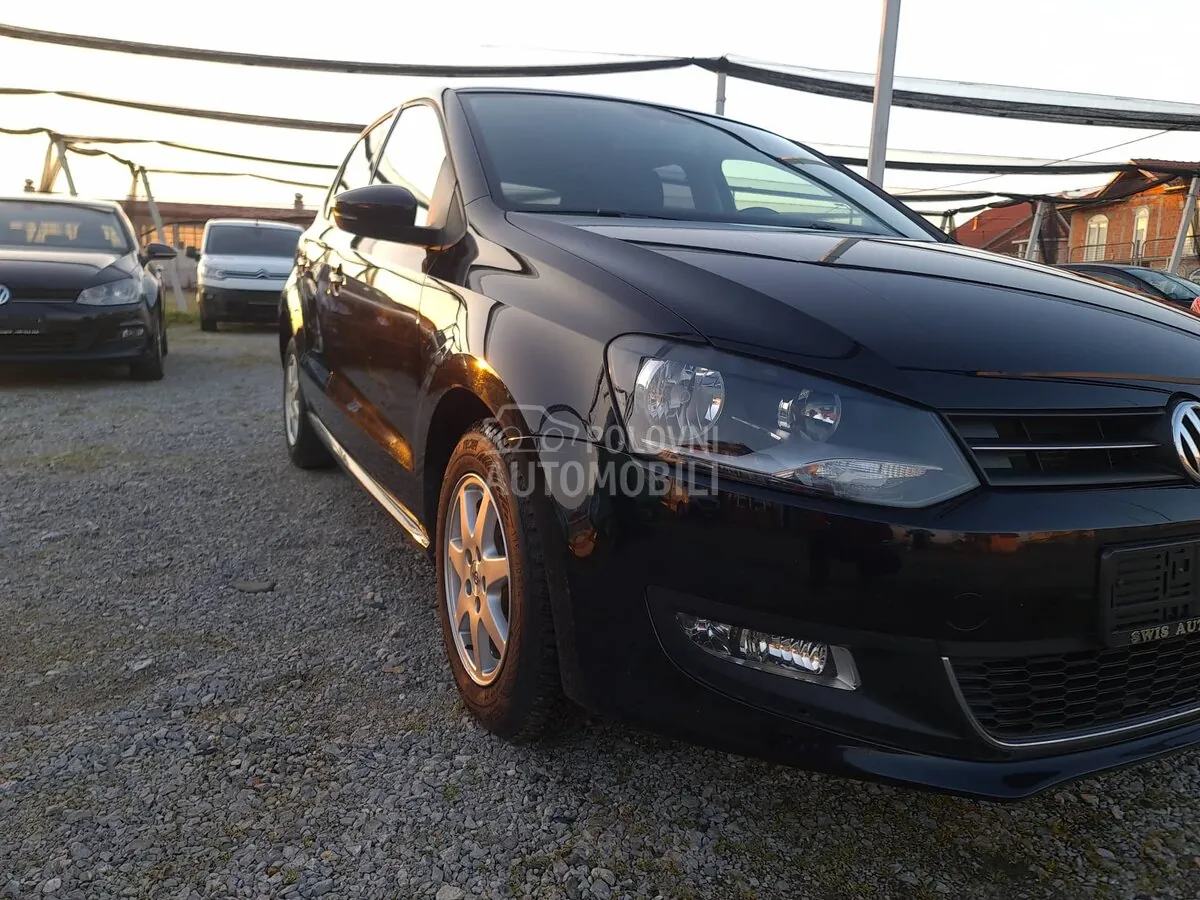 Volkswagen Polo 2010 photo 2