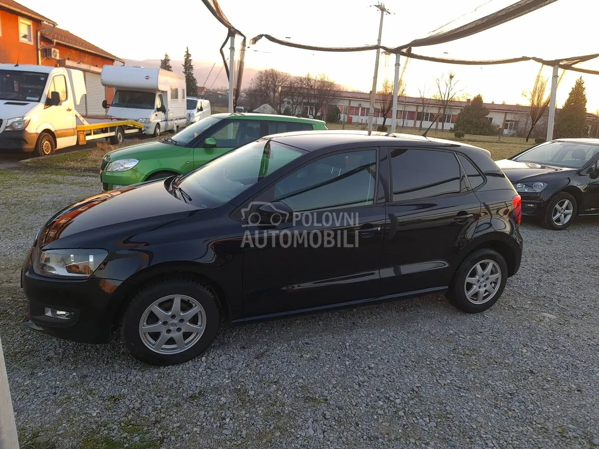 Volkswagen Polo 2010 photo 5