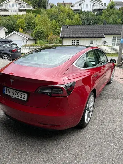 Tesla Model 3 2019 photo 3