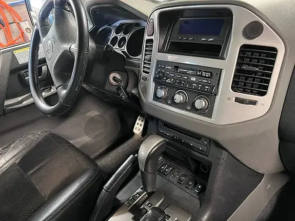 Mitsubishi Pajero 2006 photo 3