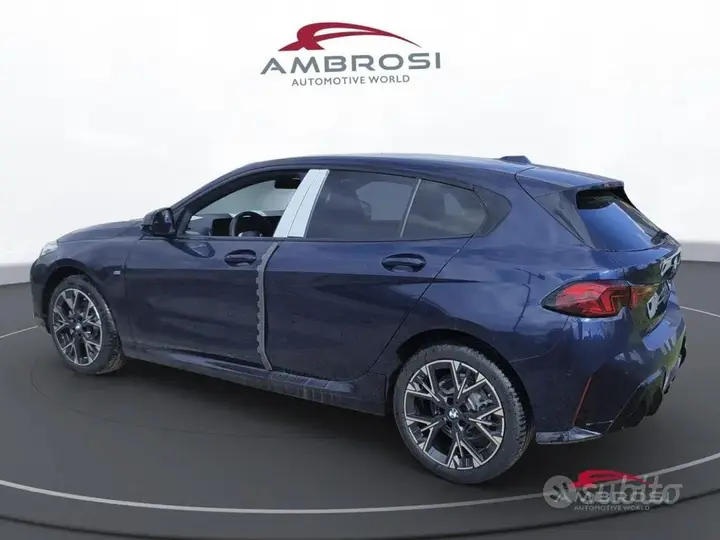 BMW 118D 2026 photo 4