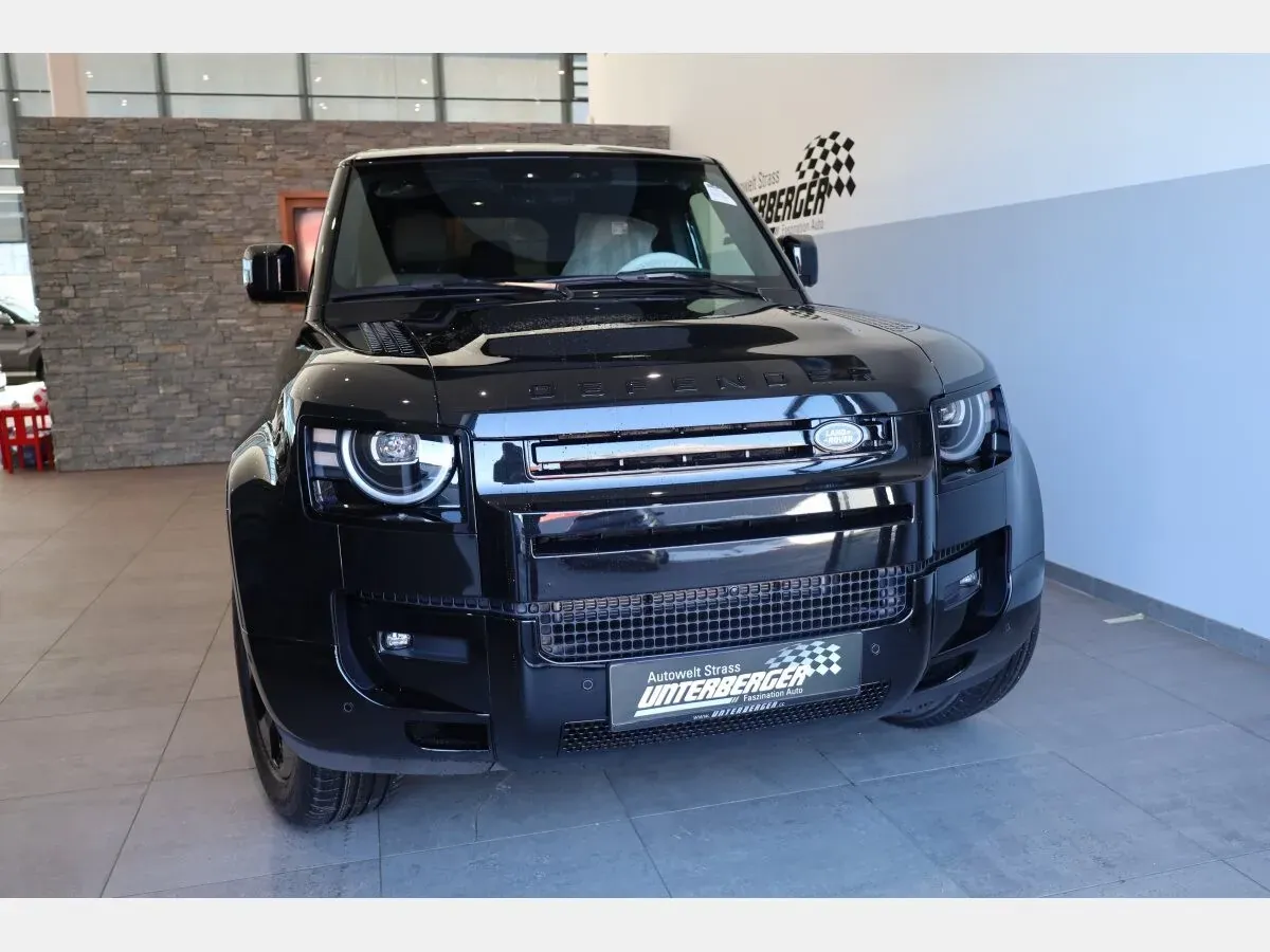 Land Rover Defender 2026 photo 2
