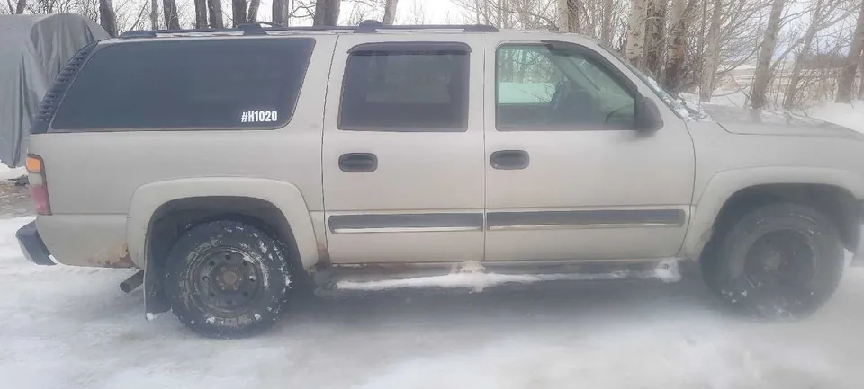 Chevrolet Suburban 2002 photo 4