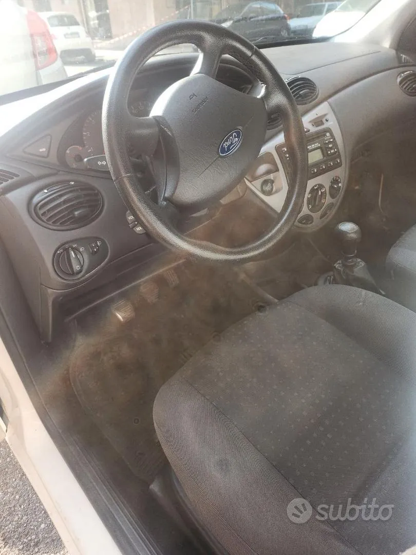 Ford Focus 2004 photo 5