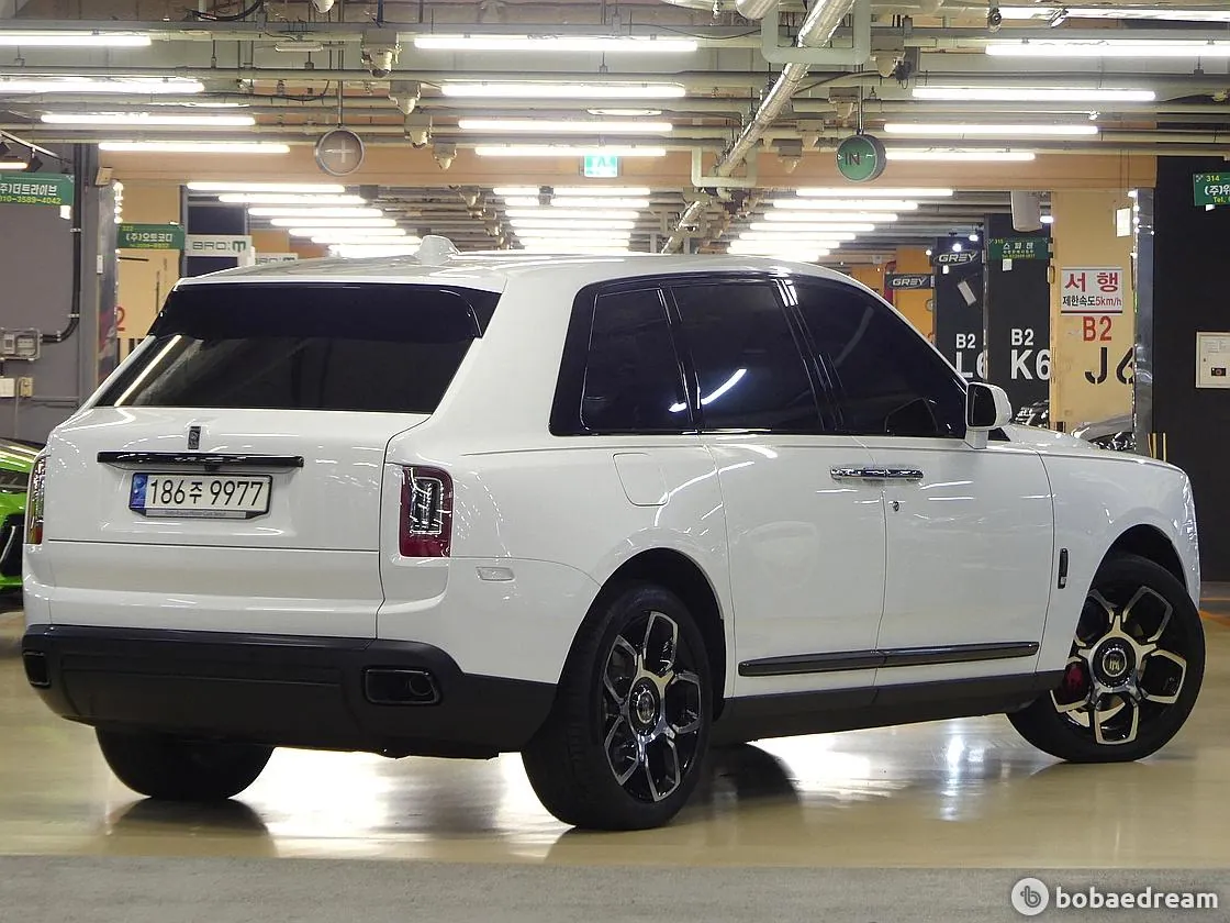 Rolls-Royce Cullinan 2023 photo 3