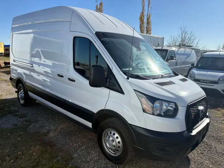 Ford Transit Cargo 2025 photo 5