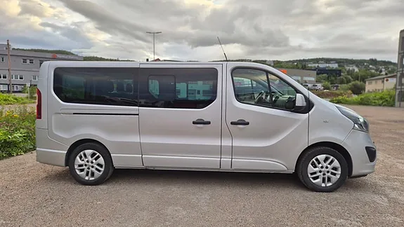Opel Vivaro 2016 photo 4