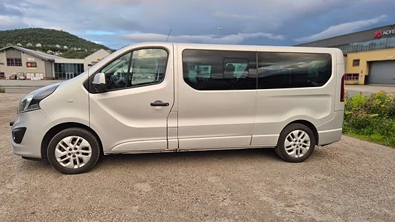 Opel Vivaro 2016 photo 3