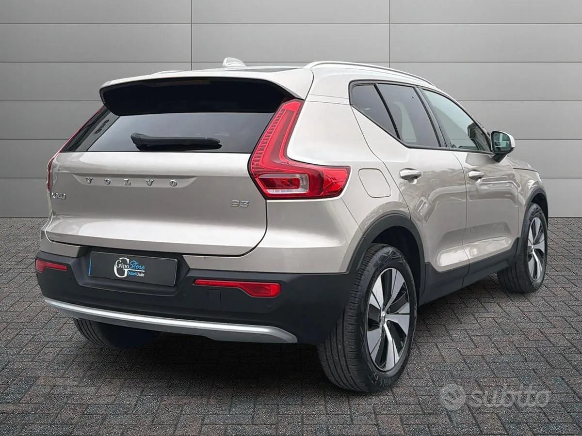 Volvo Xc40 2022 photo 2