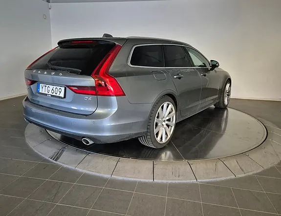 Volvo V90 2019 photo 2