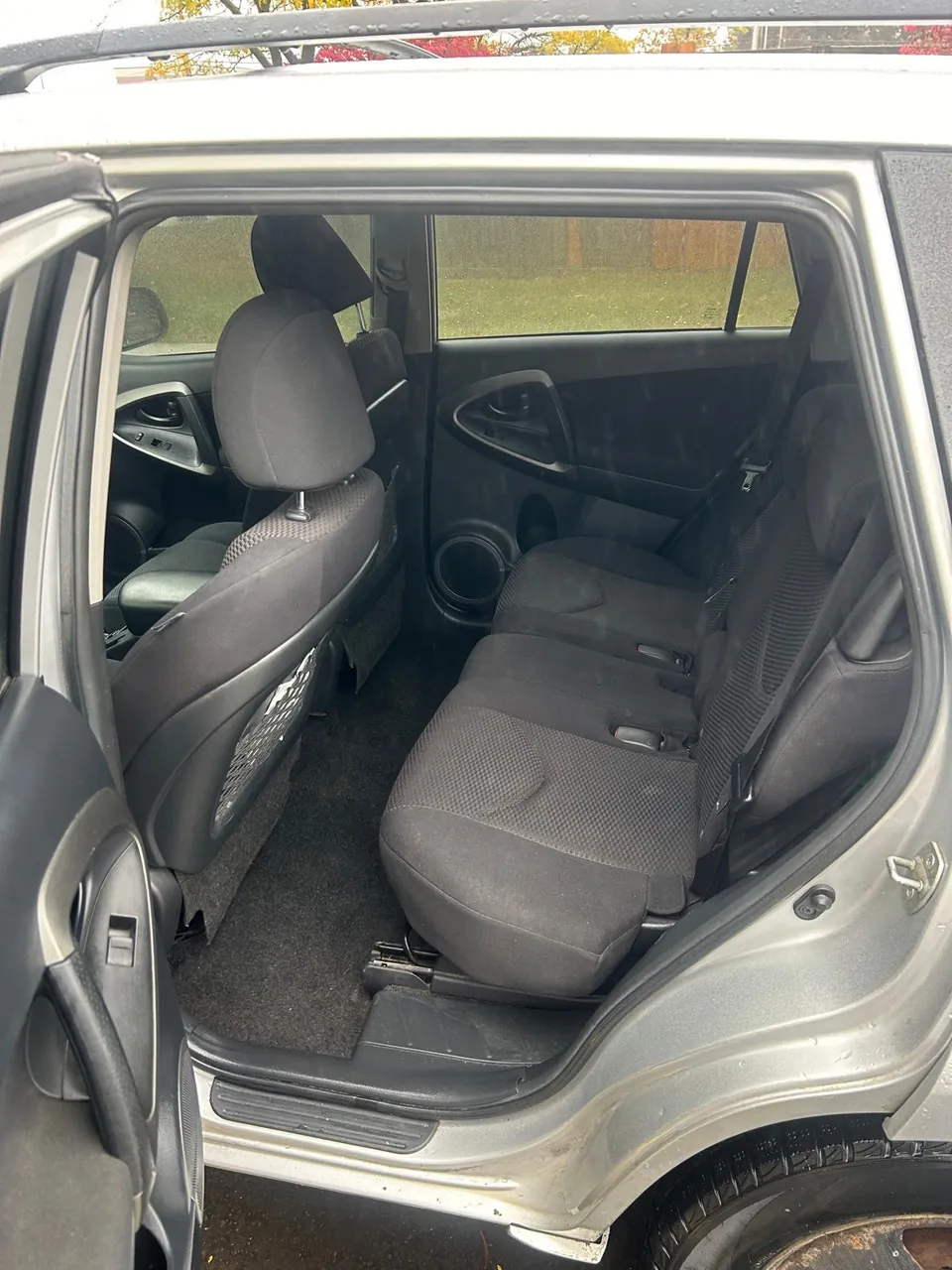 Toyota Rav4 2011 photo 3