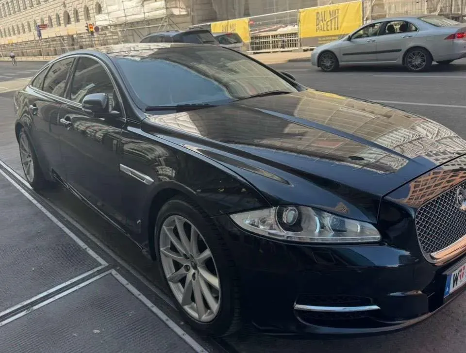 Jaguar Xj 2011 photo 3