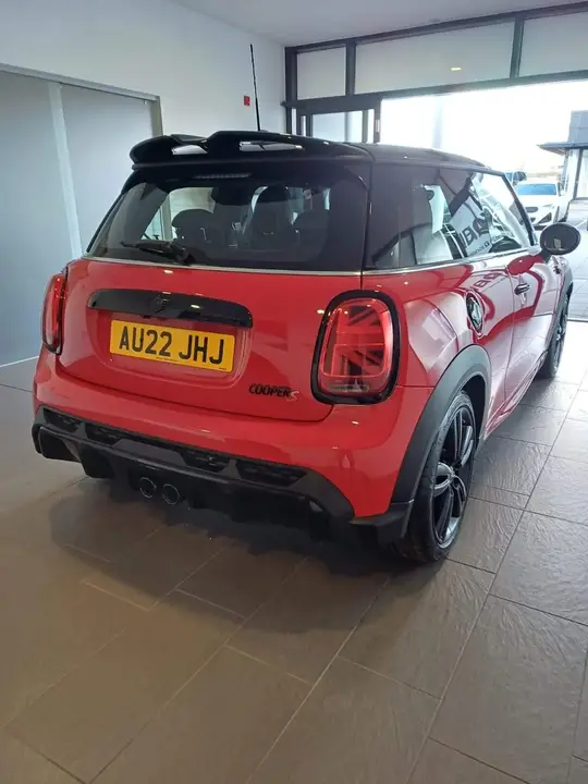 Mini Cooper S 2022 photo 2
