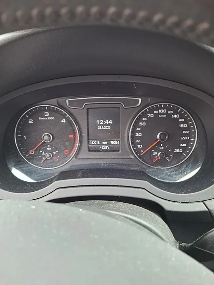 Audi Q3 2018 photo 5