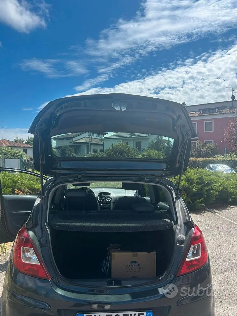 Opel Corsa 2014 photo 2