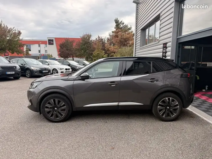 Peugeot 2008 2021 photo 5