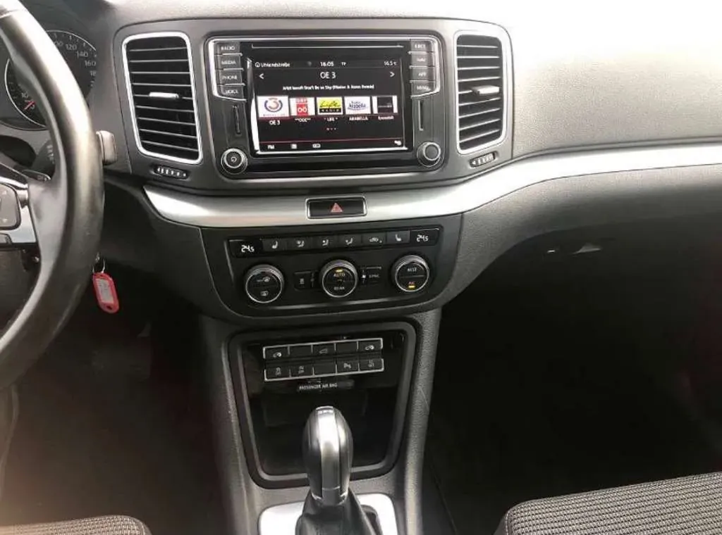 Volkswagen Sharan 2017 photo 3