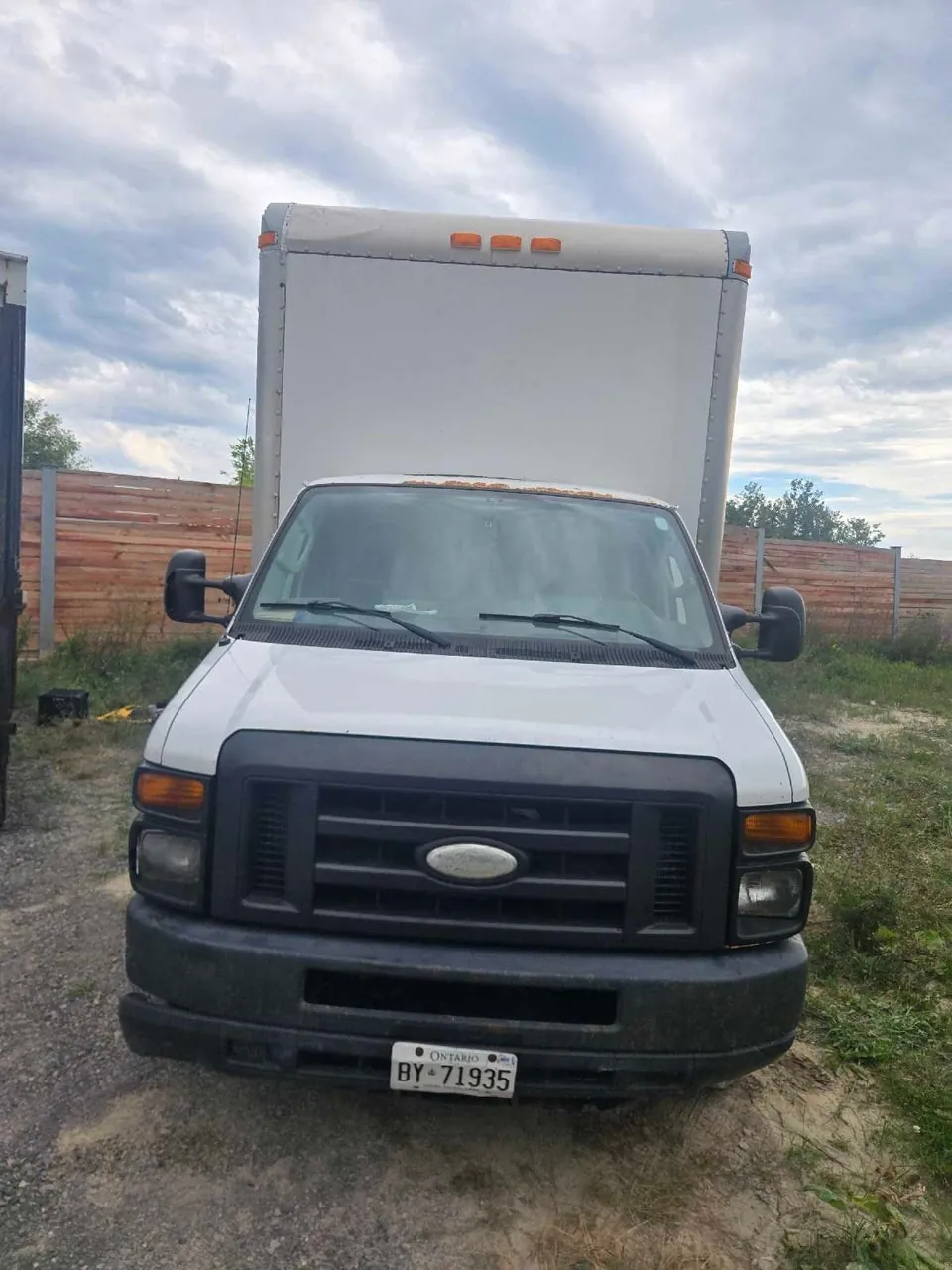 Ford E450 2014 photo 4
