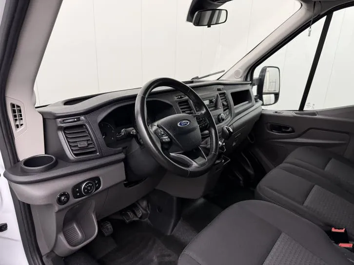 Ford Transit 2024 photo 3