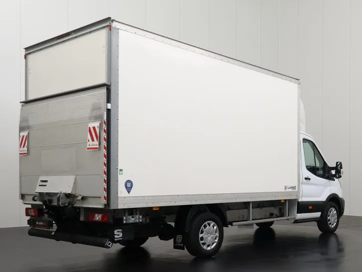 Ford Transit 2024 photo 2
