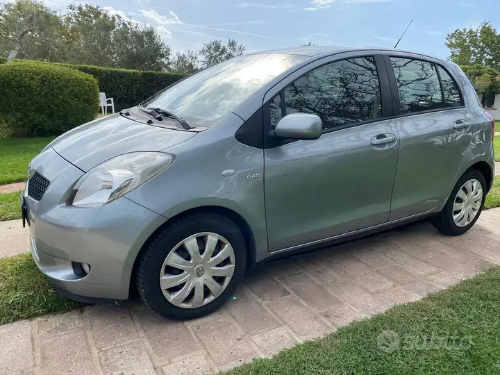 Toyota Yaris 2007 photo 4