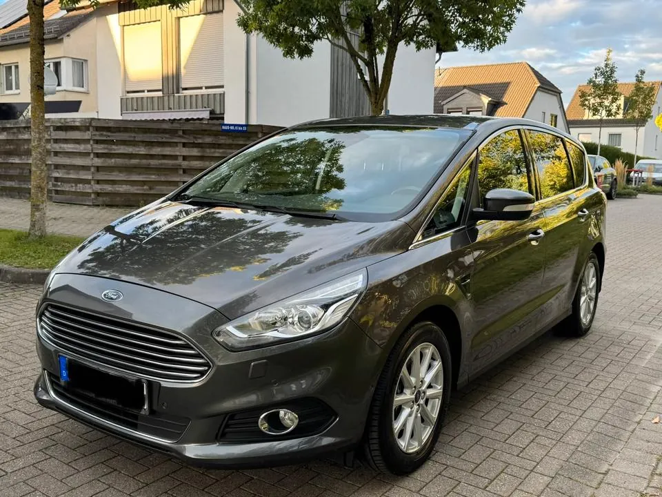 Ford S-Max