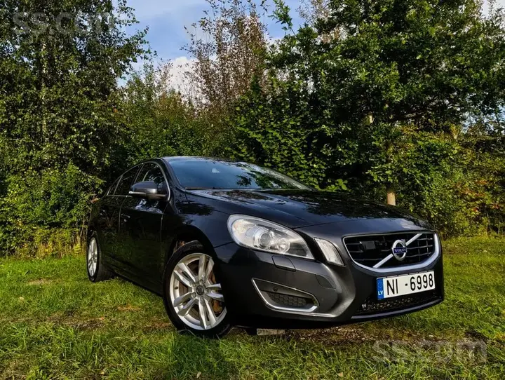 Volvo S60