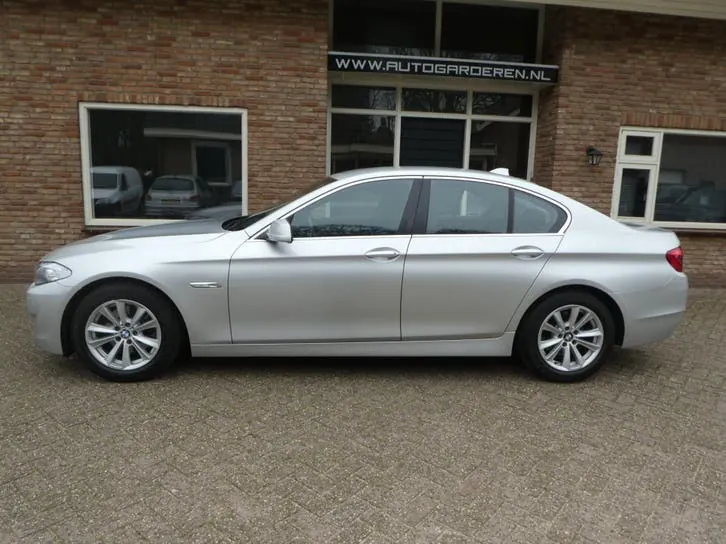 BMW 5-Serie 2010 photo 2