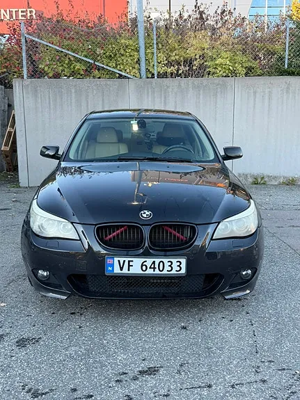 BMW 520I