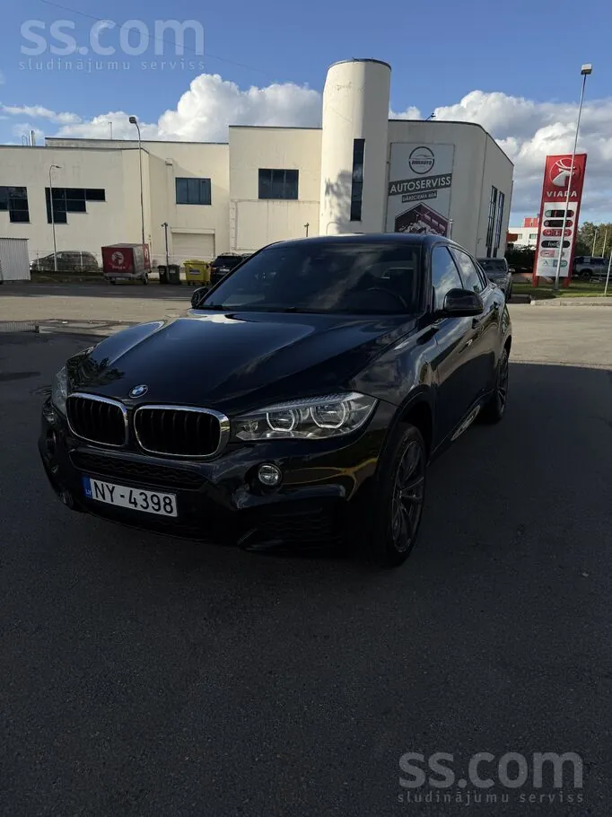 BMW X6