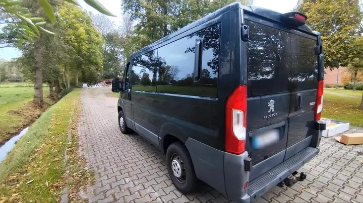 Peugeot Boxer 9 Sitzer