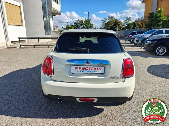 Mini One 2016 photo 4