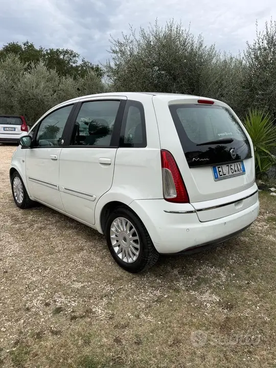 Lancia Musa 2012 photo 5
