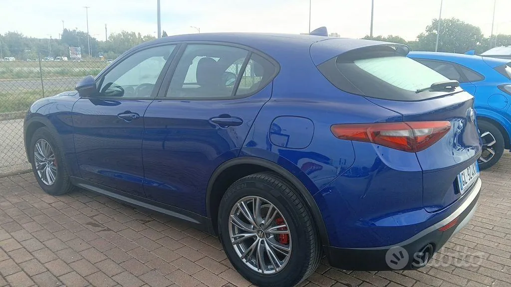 Alfa Romeo Stelvio 2022 photo 2