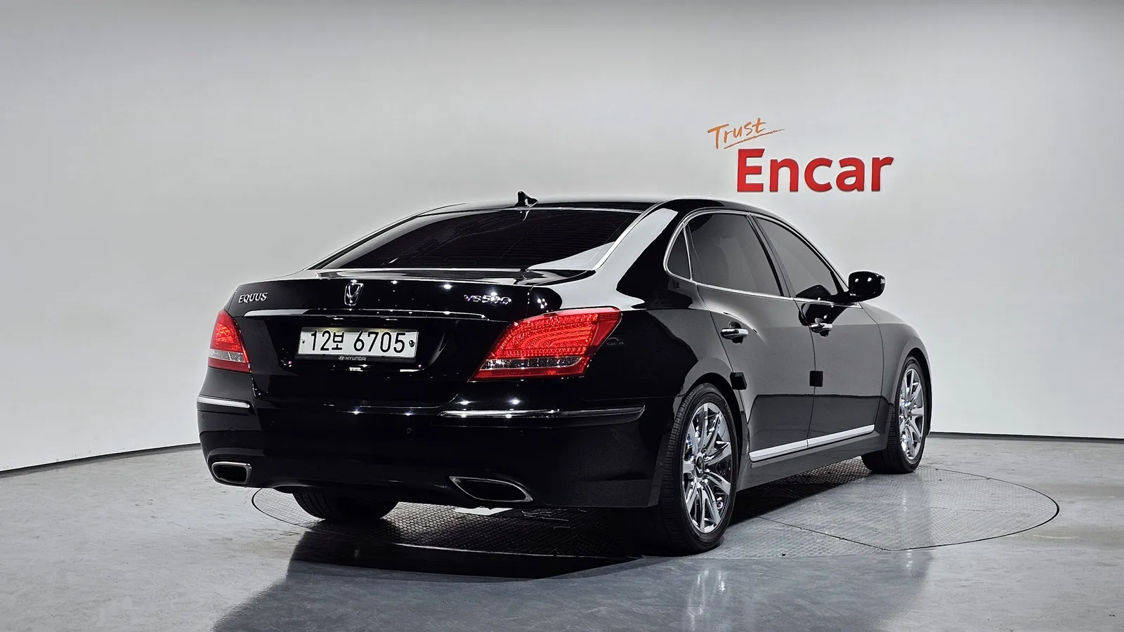Hyundai Equus