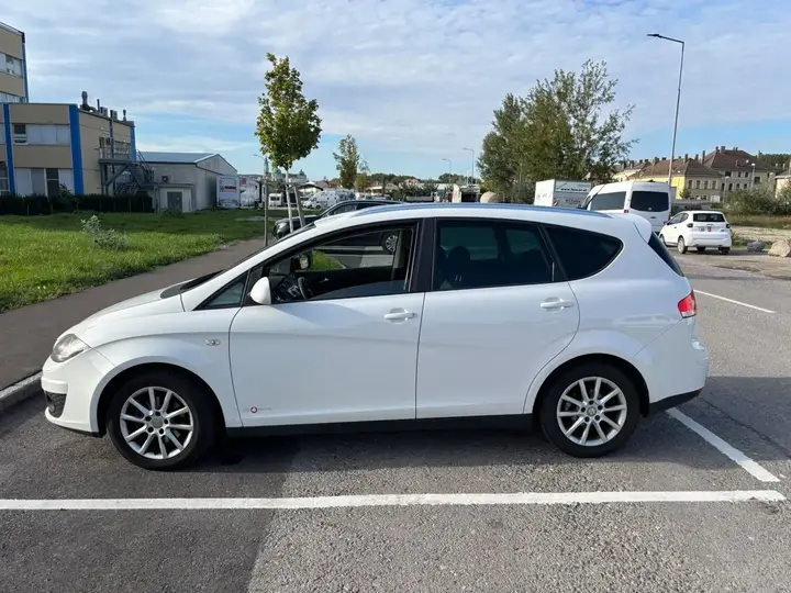 Seat Altea Xl 2013 photo 2