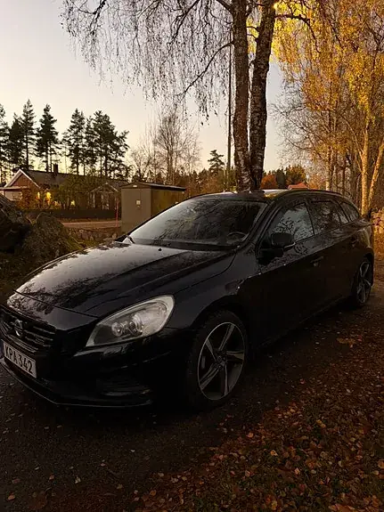 Volvo V60 2013 photo 2