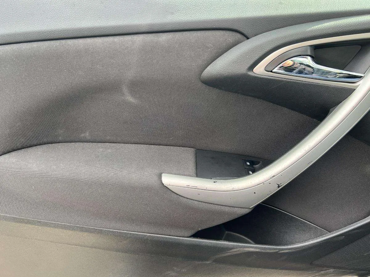 Opel Astra 2013 photo 5