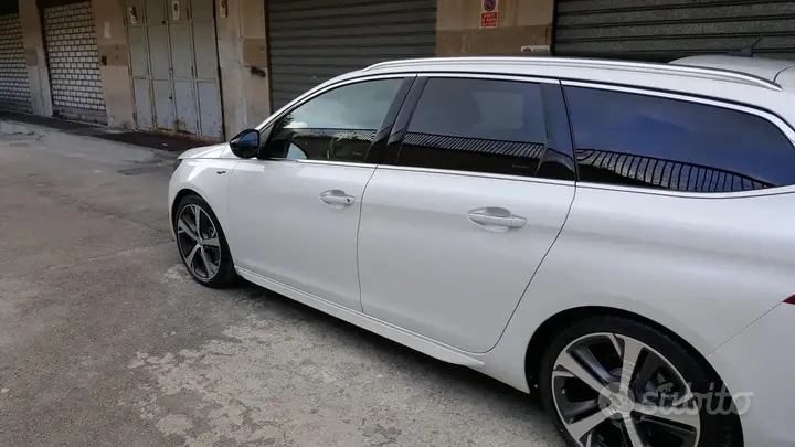 Peugeot 308 2015 photo 3