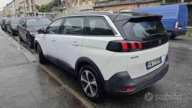 Peugeot 5008 2019 photo 4