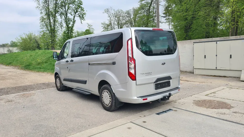 Ford Tourneo Custom