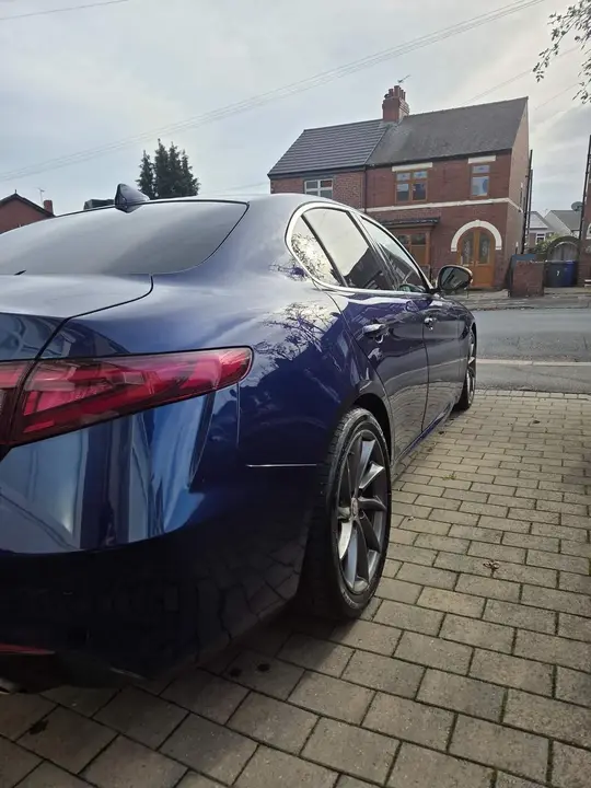 Alfa Romeo Giulia 2019 photo 4