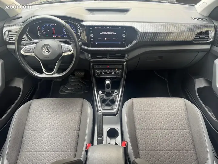 Volkswagen T-Cross 2020 photo 2