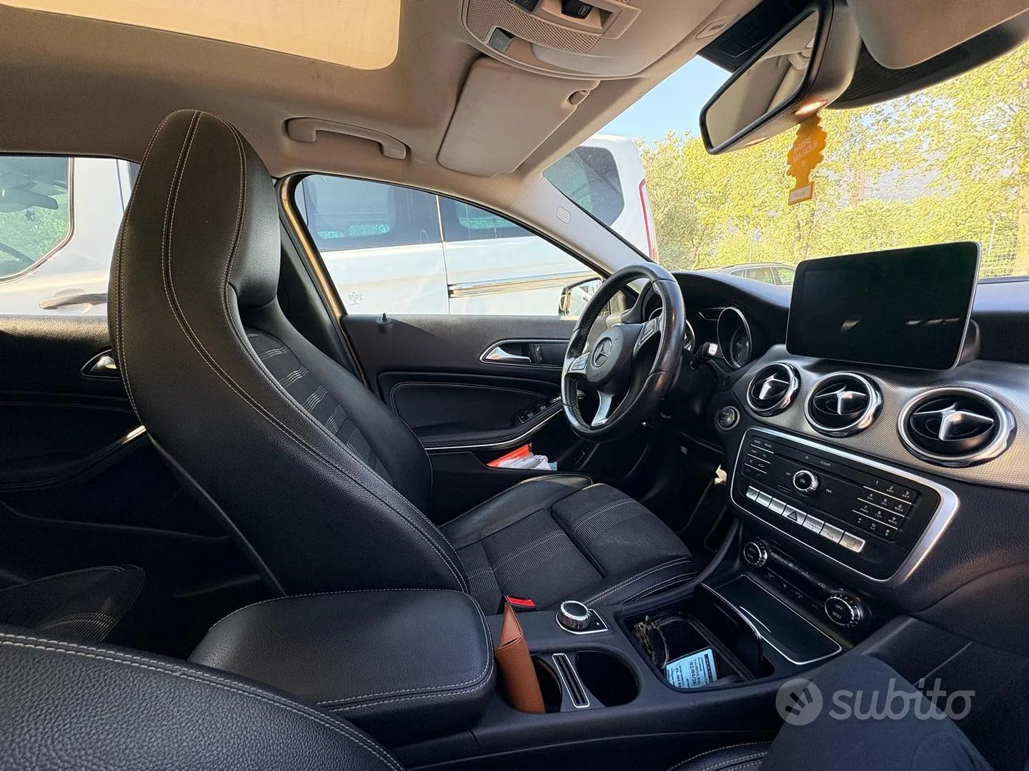 Mercedes-Benz Gla 2017 photo 2