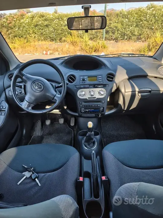Peugeot 107 2011 photo 3