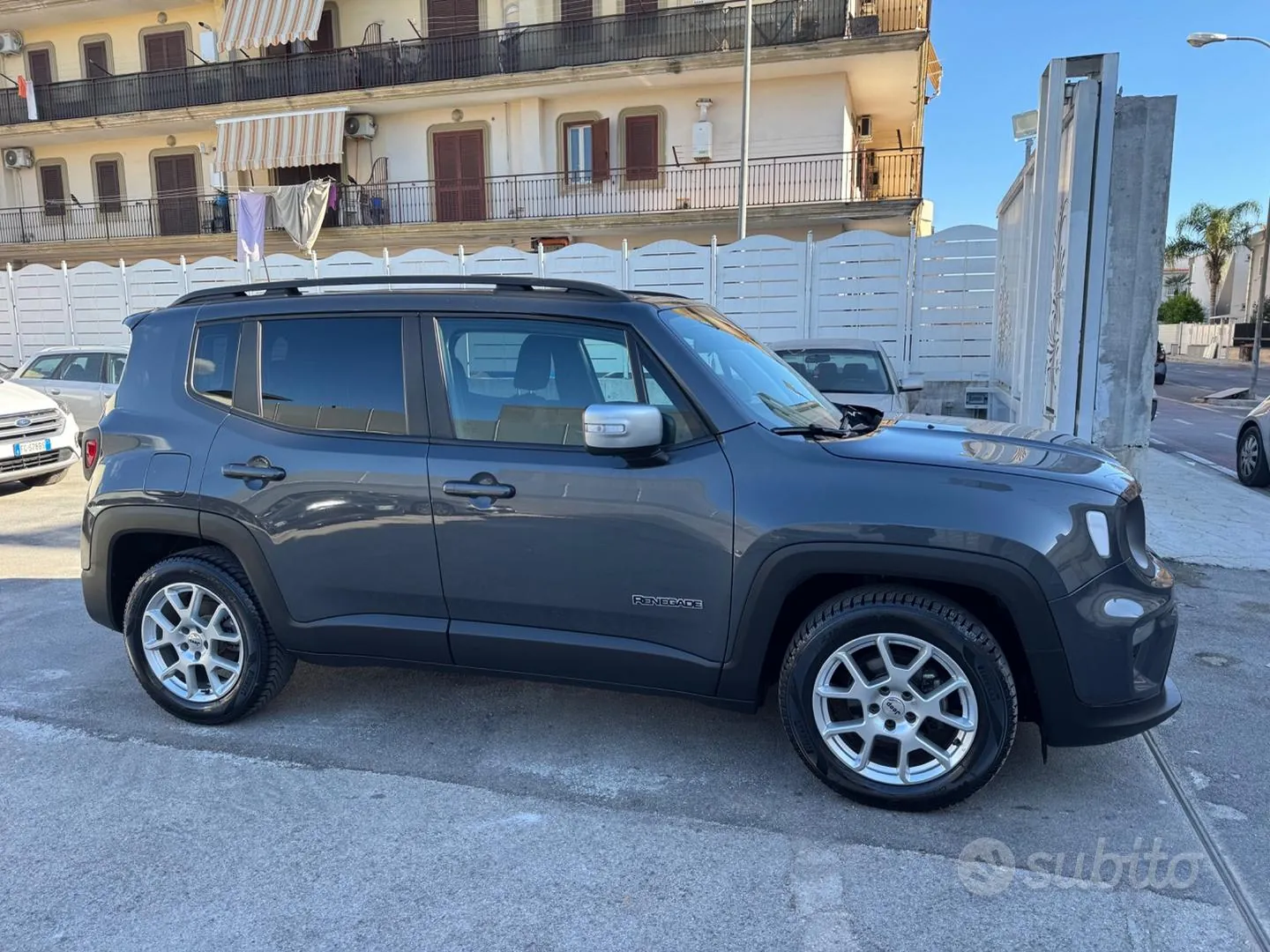 Jeep Renegade 2022 photo 3