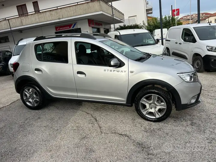Dacia Sandero Stepway 2017 photo 2