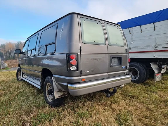 Ford E-350 1995 photo 3