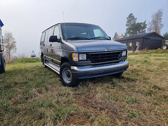 Ford E-350
