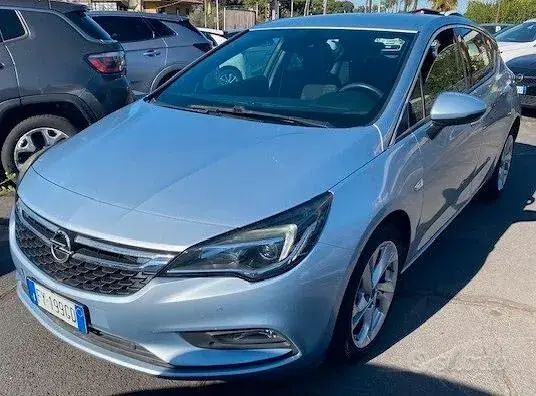 Opel Astra 2019 photo 2